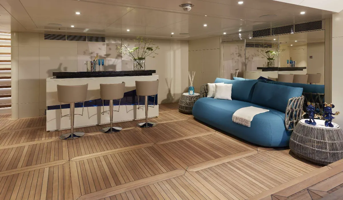 Heesen - Arkadia - Best Yacht Rentals - Best Preowned Yachts - Exclusive Concierge Club.webp